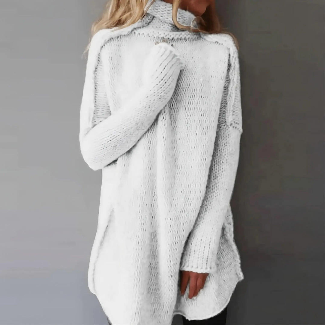 Fiorella | Hand-Knitted Sweater with Cable Patterns