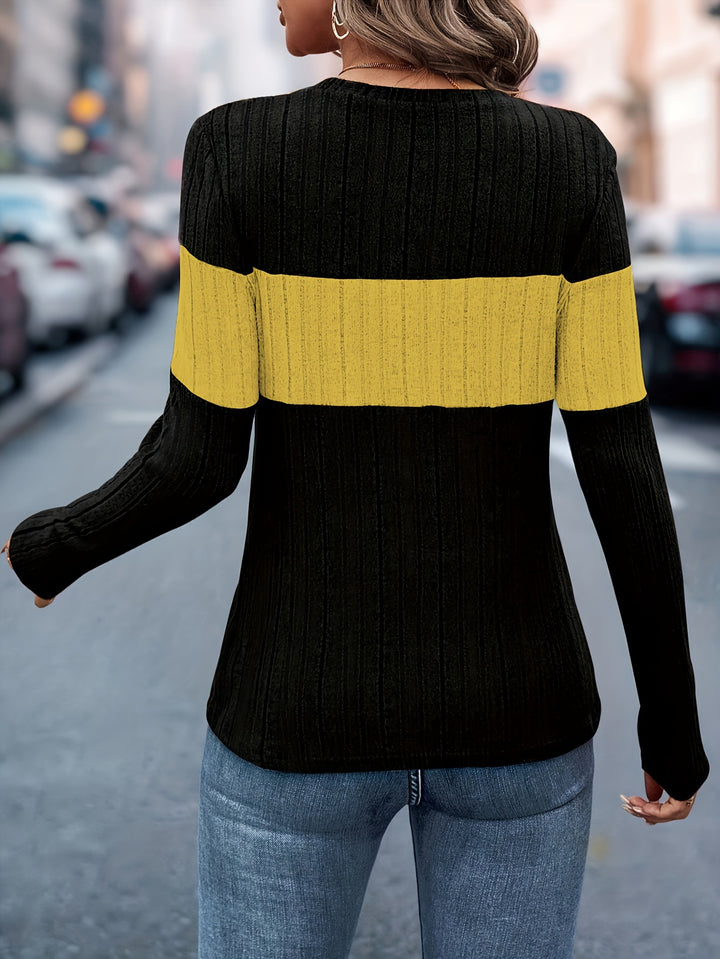 Lucy | The Elegant Colorblock Pullover