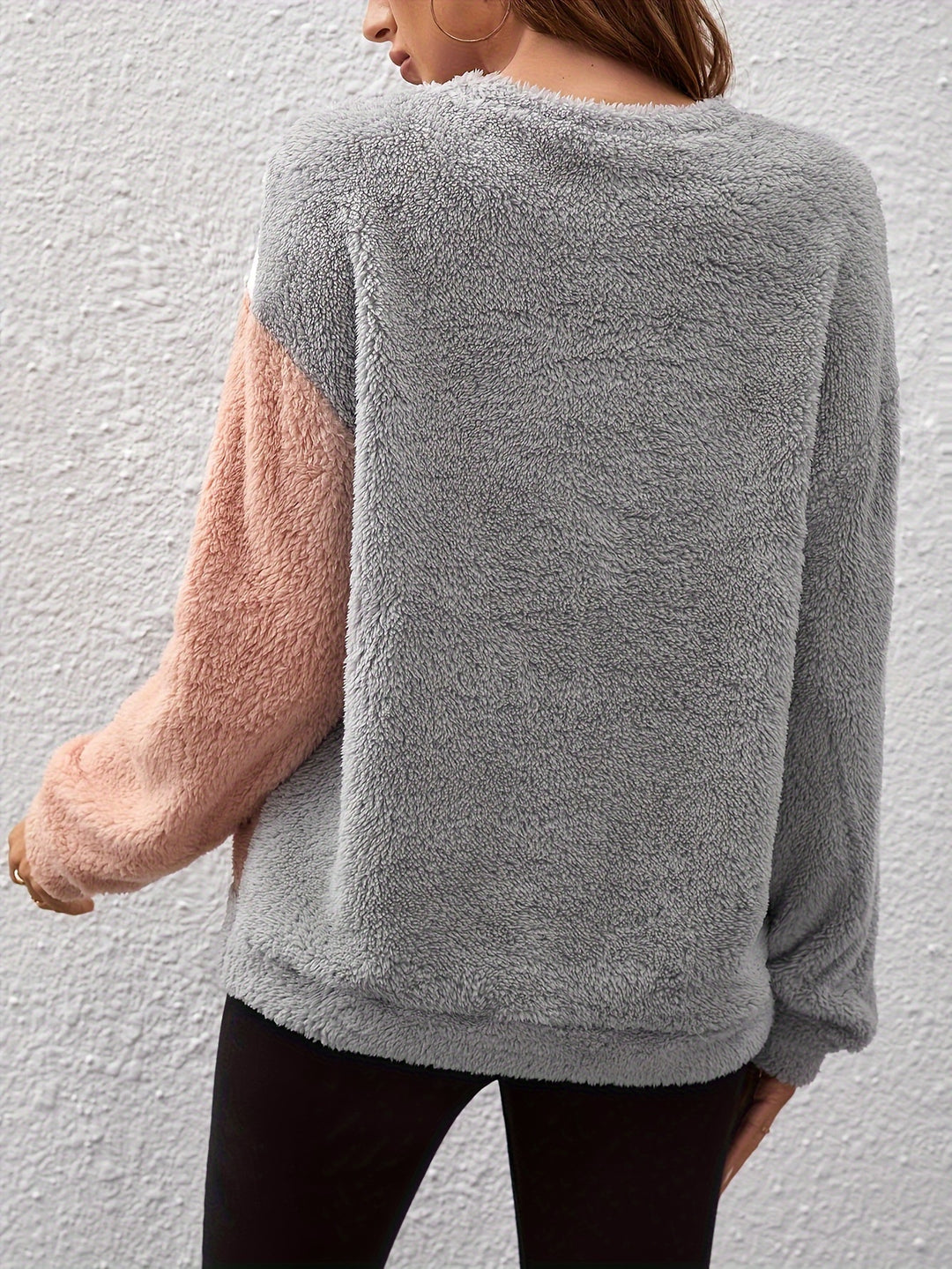 Olivia | The Colorblock Sweatshirt