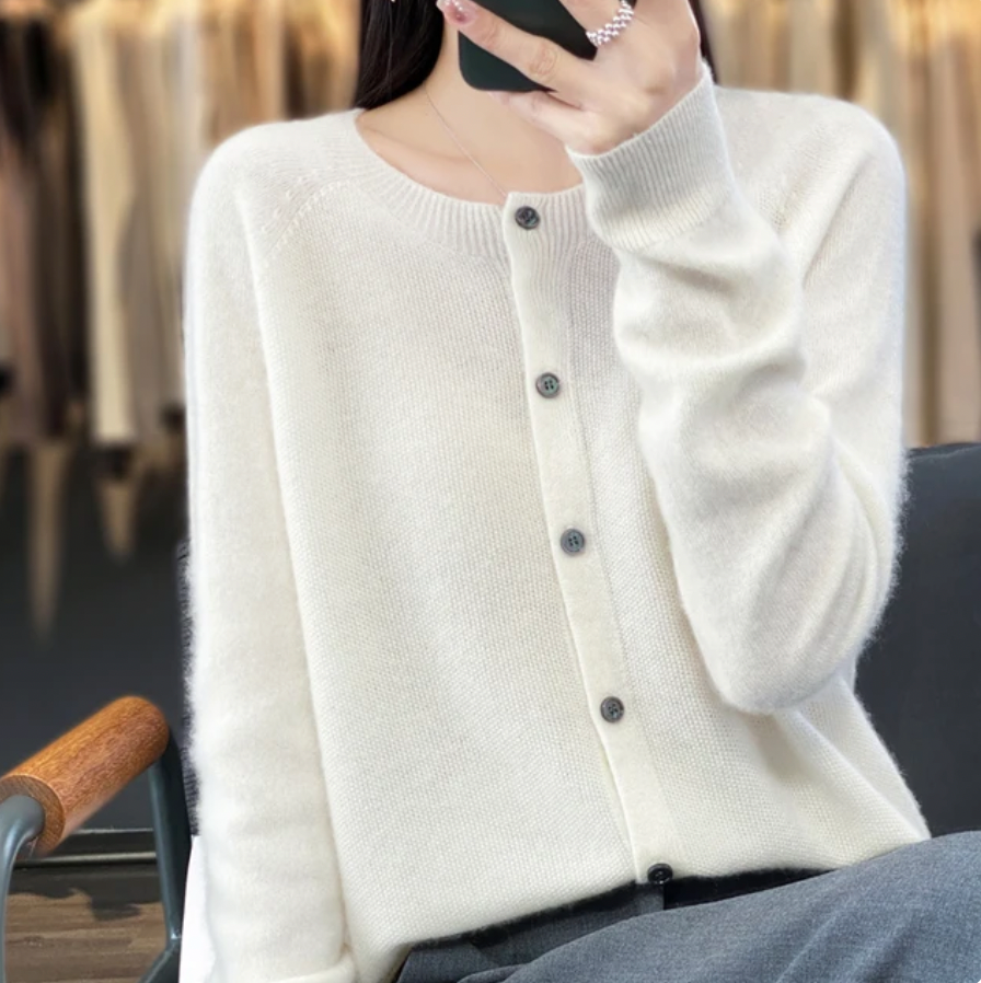 Emily | Cozy Wool Cardigan